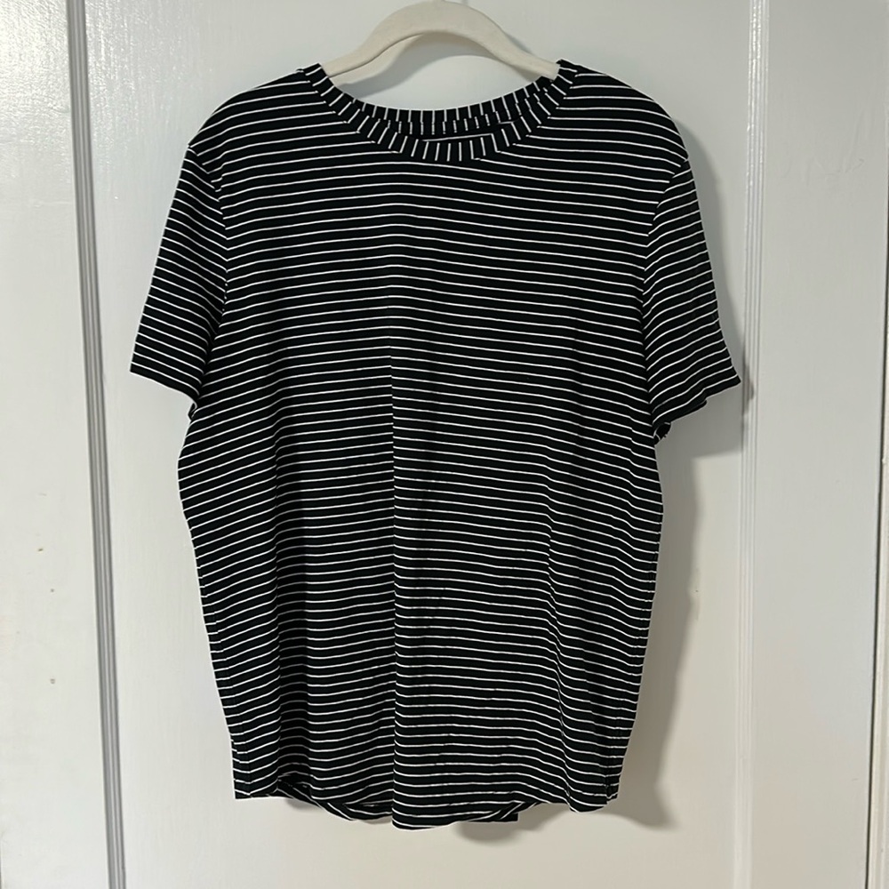 Lululemon crew neck love tee